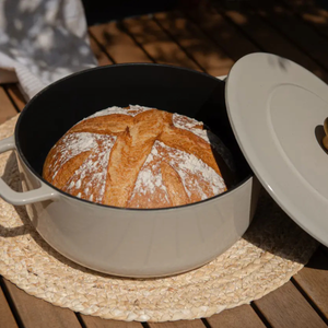 Combekk® Classic Dutch Oven (24cm) – Enameled Recycled Cast Iron, Sand