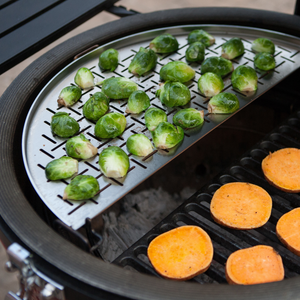KAMADO JOE® STAINLESS STEEL HALF MOON FISH & VEGETABLE GRATE