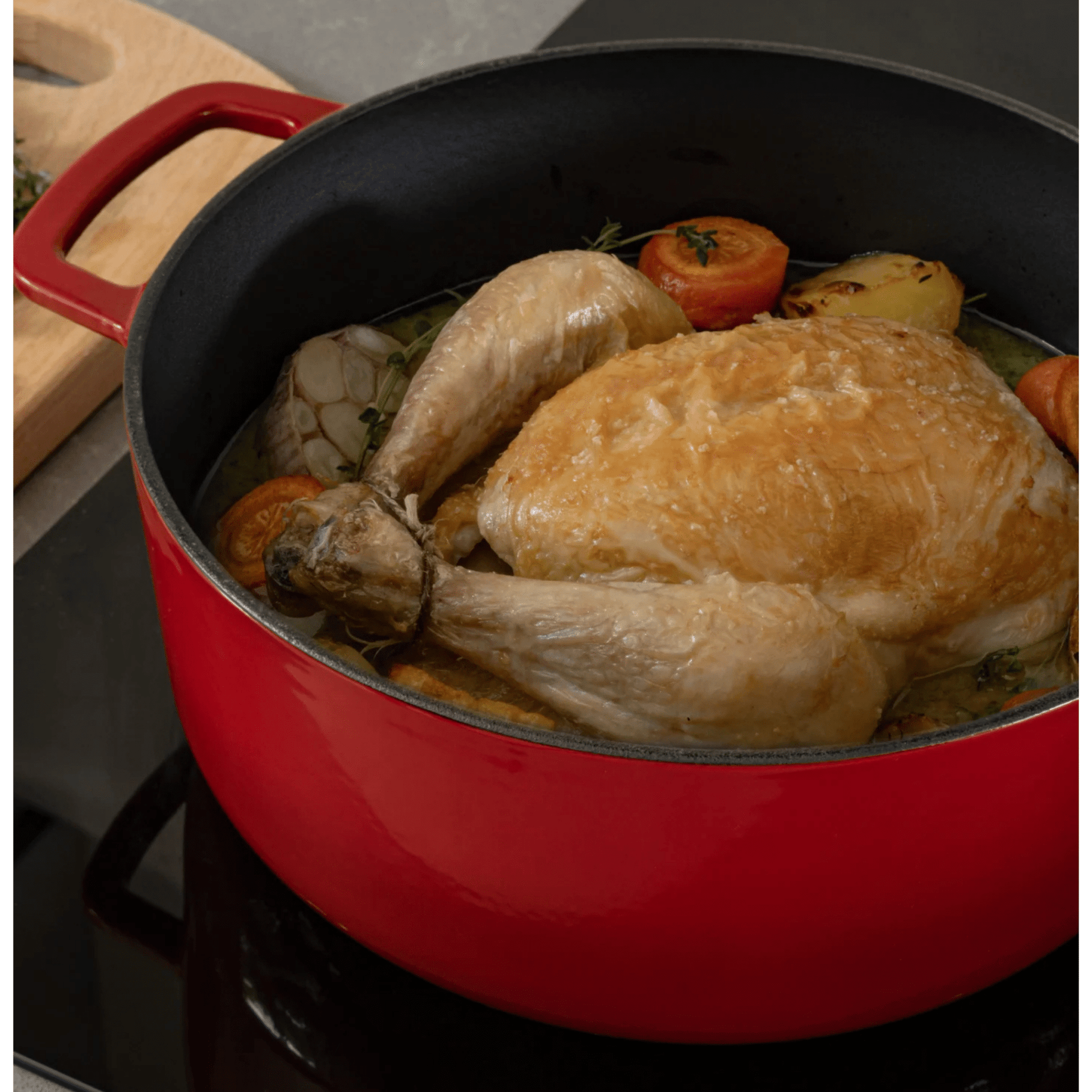 Combekk® Classic Dutch Oven (24cm) – Enameled Recycled Cast Iron, Cherry - Importeco