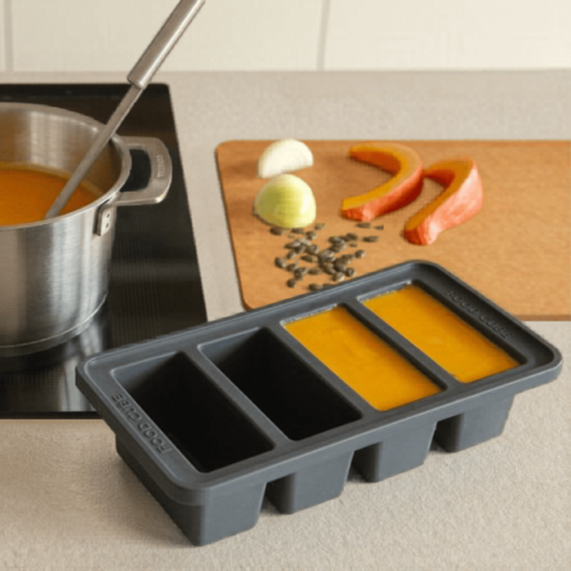 COMBEKK THE ORIGINAL FOOD CUBE TRAY 1000ML SAND - Importeco