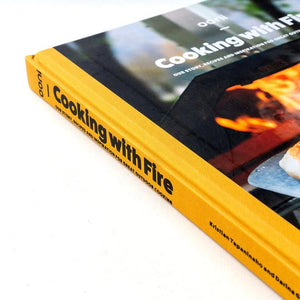 Ooni: Cooking with Fire Cookbook - Importeco