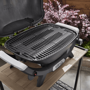 Weber® Q 1200N Gas Grill with Side Tables - Importeco