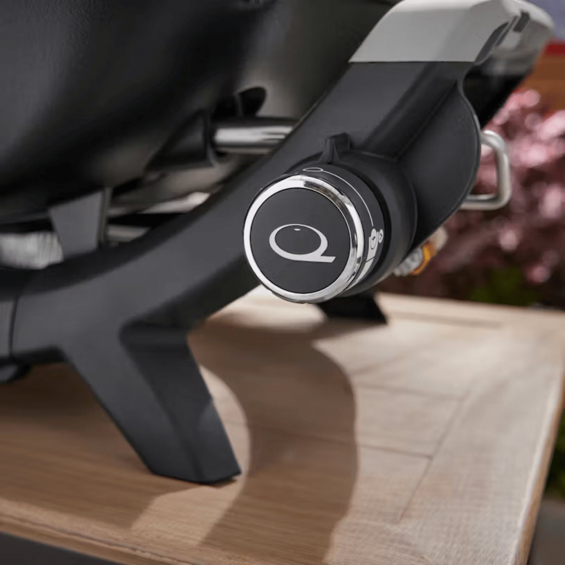 Weber® Q 2100N Gas Grill - Importeco